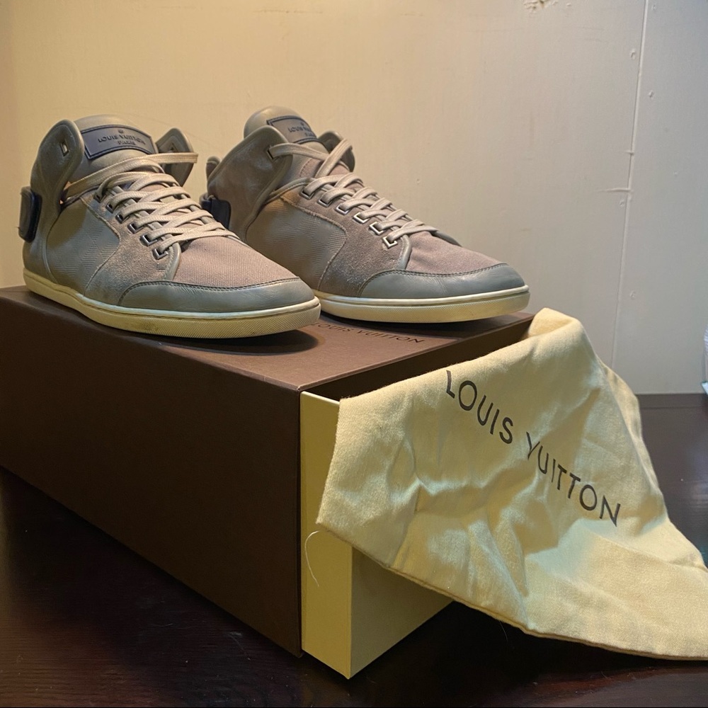 Louis Vuitton Men’s Sneakers size 9 (big 9)